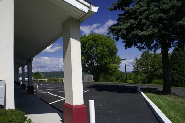 Appalachian Motel Върнън Екстериор снимка